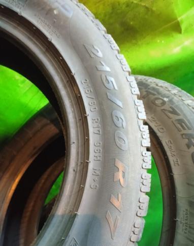 Pirelli Winter Sottozero 210 Serie II 215/60 R17