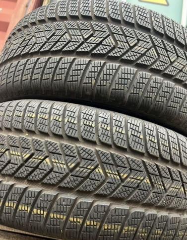 Pirelli Scorpion Winter 255/40 R21