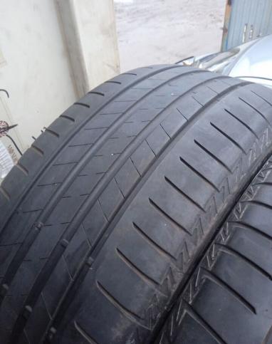 Bridgestone Turanza T005 225/55 R17