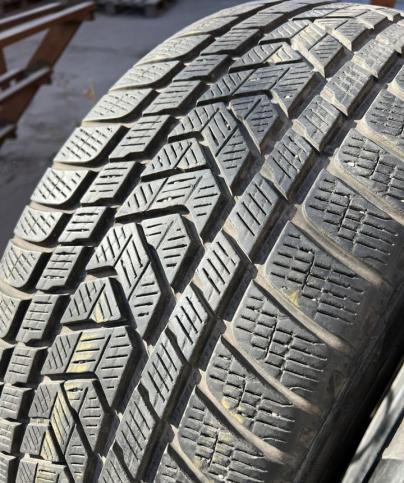 Pirelli Scorpion Winter 275/45 R21