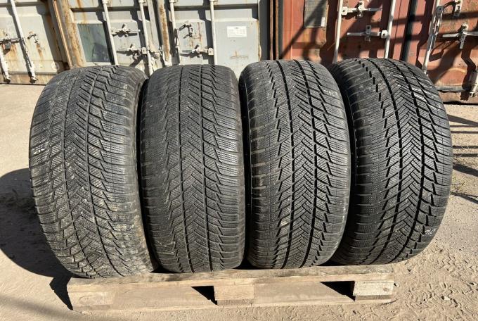 Bridgestone Blizzak LM-001 265/50 R19