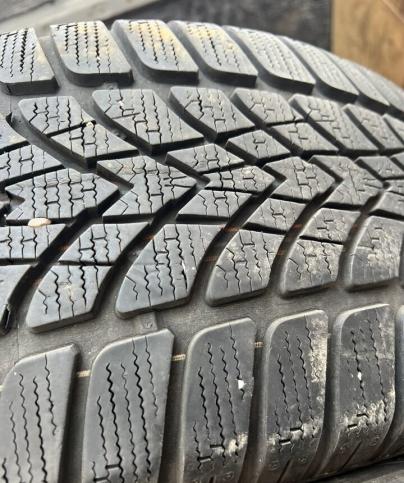 Dunlop SP Winter Sport 4D 235/50 R18