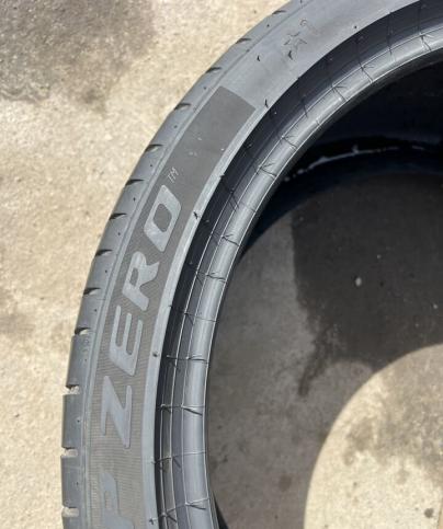 Pirelli P Zero PZ4 315/30 R22