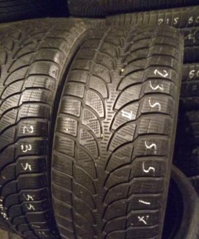 Bridgestone Blizzak LM-80 235/55 R17