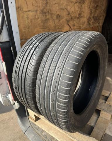 Bridgestone Turanza T001 215/55 R17