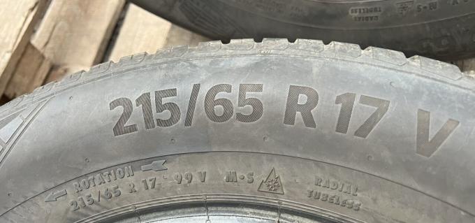 Continental AllSeasonContact 215/65 R17