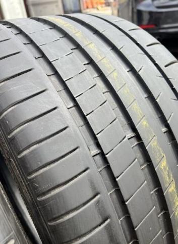 Michelin Pilot Super Sport 295/35 R20