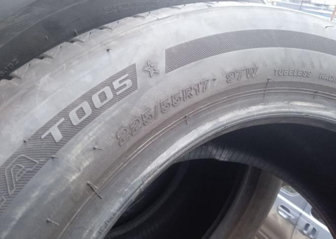 Bridgestone Turanza T005 225/55 R17