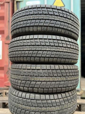 Dunlop Winter Maxx SJ8 265/70 R16