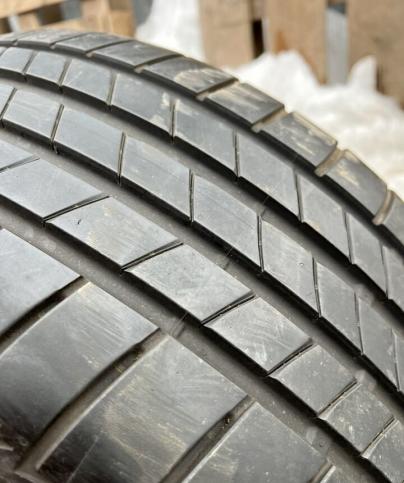 Bridgestone Turanza T005 225/40 R18