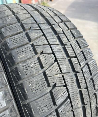 Yokohama Ice Guard IG50 215/45 R17