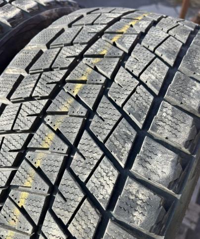 Bridgestone Blizzak DM-V1 275/40 R20