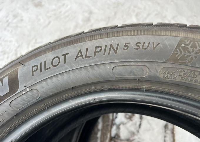 Michelin Pilot Alpin 5 235/50 R19