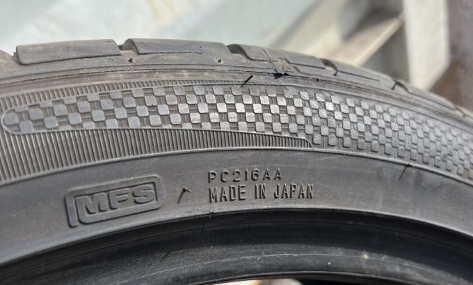 Dunlop SP Sport Maxx TT 245/40 R20