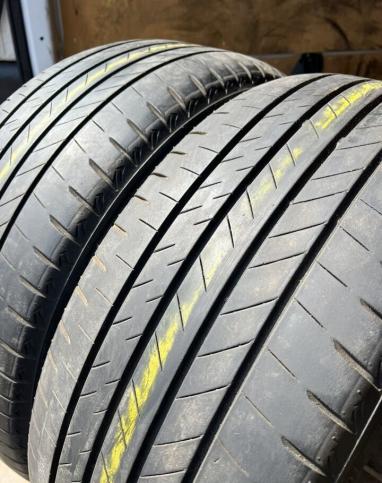 Bridgestone Alenza 001 255/45 R20