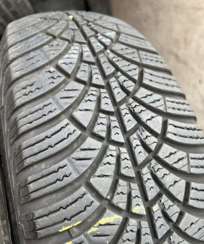 Goodyear UltraGrip 9 165/70 R14