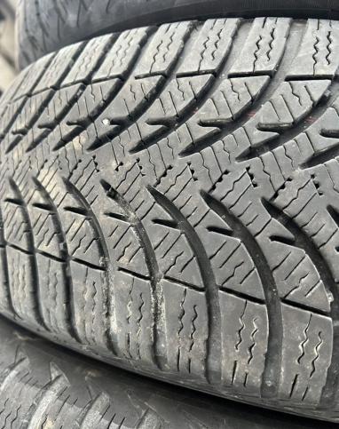 Michelin Alpin 4 185/65 R15