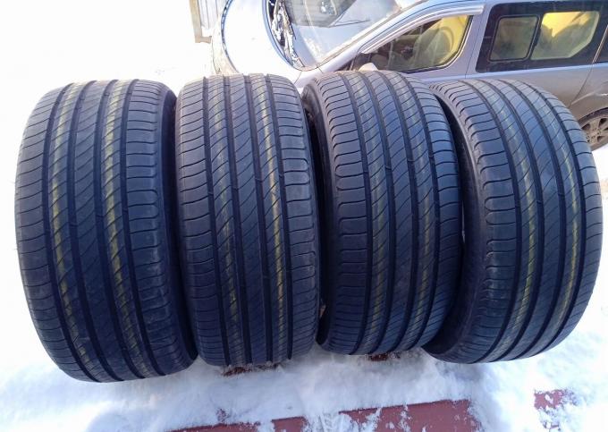 Michelin Primacy 4 245/45 R17