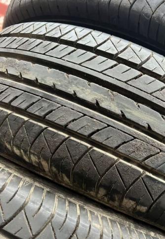 Yokohama dB Decibel E70B 215/60 R16