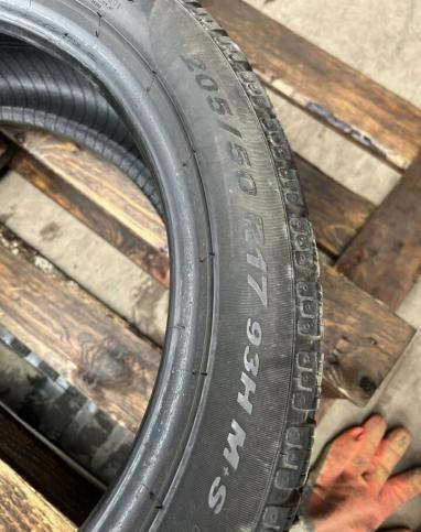 Pirelli Winter Sottozero 210 Serie II 205/50 R17