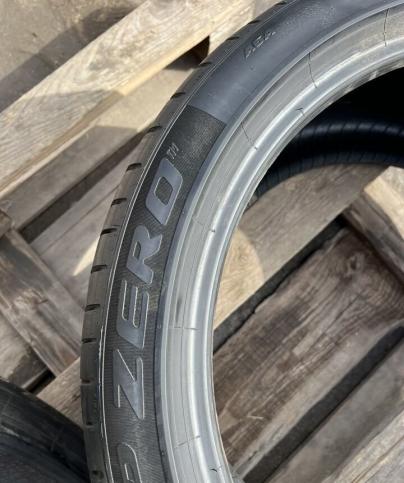 Pirelli P Zero PZ4 295/35 R20