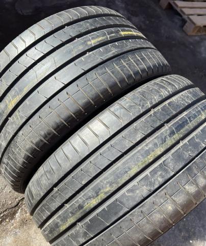 Pirelli P Zero PZ4 275/30 R21