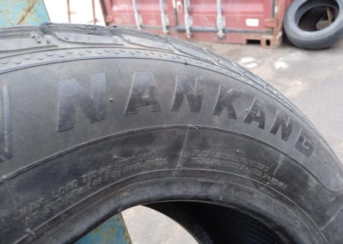 Nankang ESSN-1 Corsafa 215/60 R17