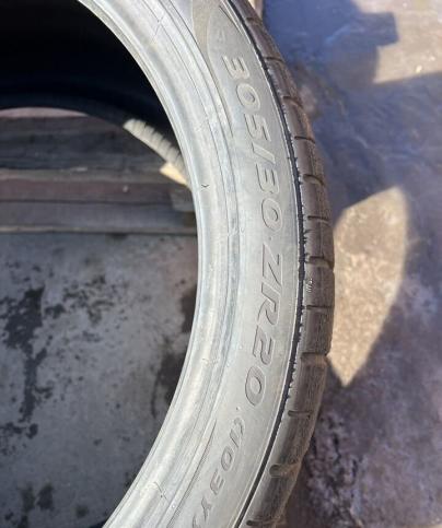 Pirelli P Zero PZ4 305/30 R20