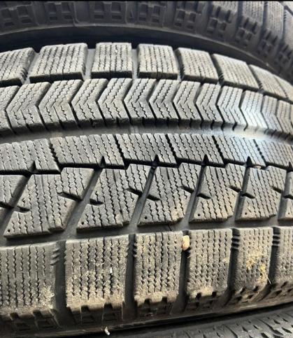 Bridgestone Blizzak VRX 215/60 R16