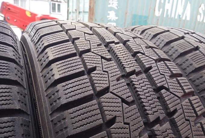 Toyo Observe Garit GIZ 205/55 R16