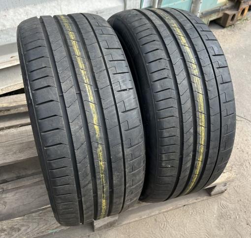 Pirelli P Zero PZ4 255/35 R19