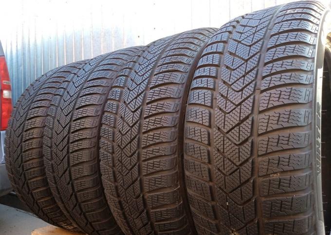 Pirelli Winter Sottozero 3 245/45 R18