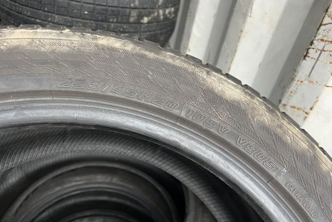 Yokohama W.Drive V905 255/45 R20