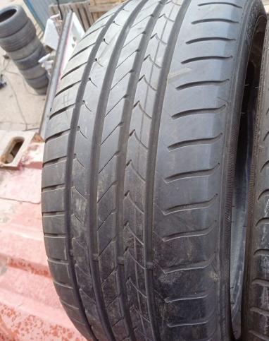 Goodyear EfficientGrip 205/50 R17