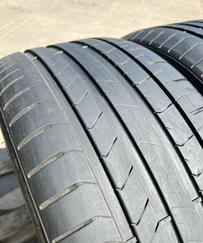 Pirelli P Zero PZ4 255/40 R20