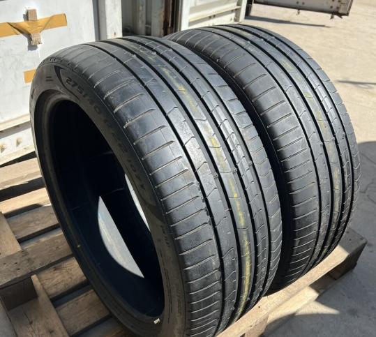 Pirelli P Zero PZ4 275/40 R22