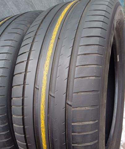 Michelin Pilot Sport 4 SUV 275/50 R21