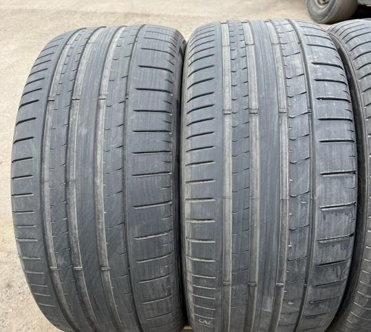 Pirelli P Zero PZ4 285/40 R21