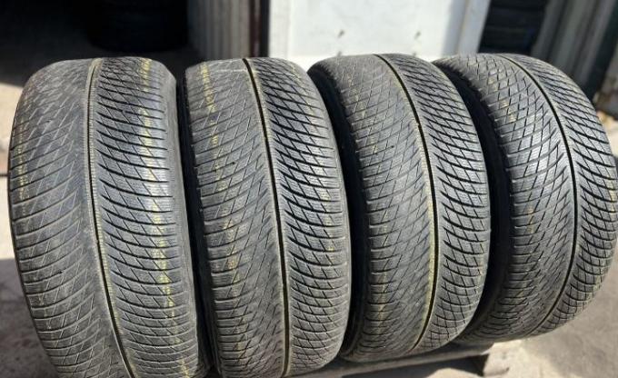 Michelin Pilot Alpin 5 275/50 R20