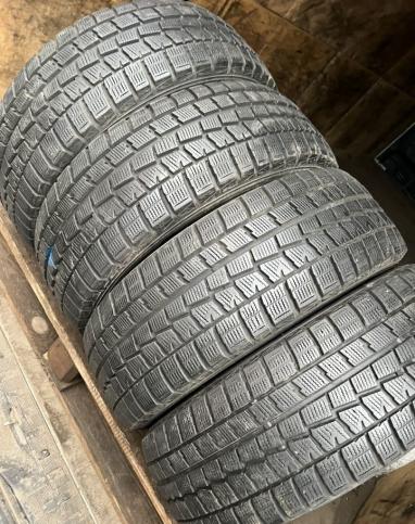 Dunlop Winter Maxx WM01 215/60 R16