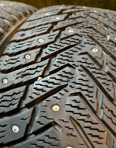 Nokian Tyres Hakkapeliitta 8 215/55 R17