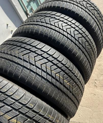 Pirelli Scorpion Winter 275/45 R21