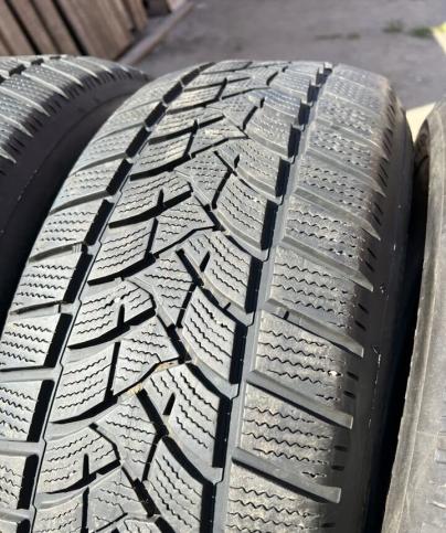 Dunlop Winter Sport 5 SUV 215/60 R17