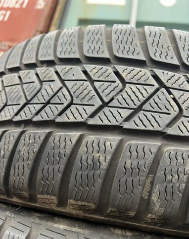 Pirelli Winter Sottozero 3 225/45 R18