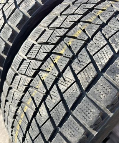 Bridgestone Blizzak DM-V1 275/40 R20