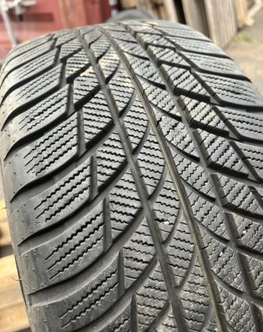 Bridgestone Blizzak LM-001 225/50 R17