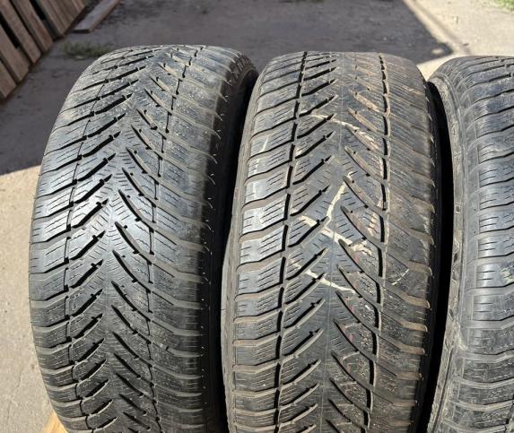 Goodyear Eagle Ultra Grip GW-3 205/50 R17