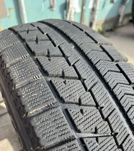 Bridgestone Blizzak VRX 215/65 R16