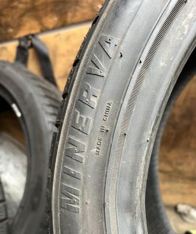 Minerva S310 255/40 R19