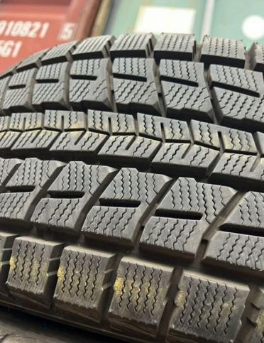 Dunlop Winter Maxx SJ8 265/70 R16